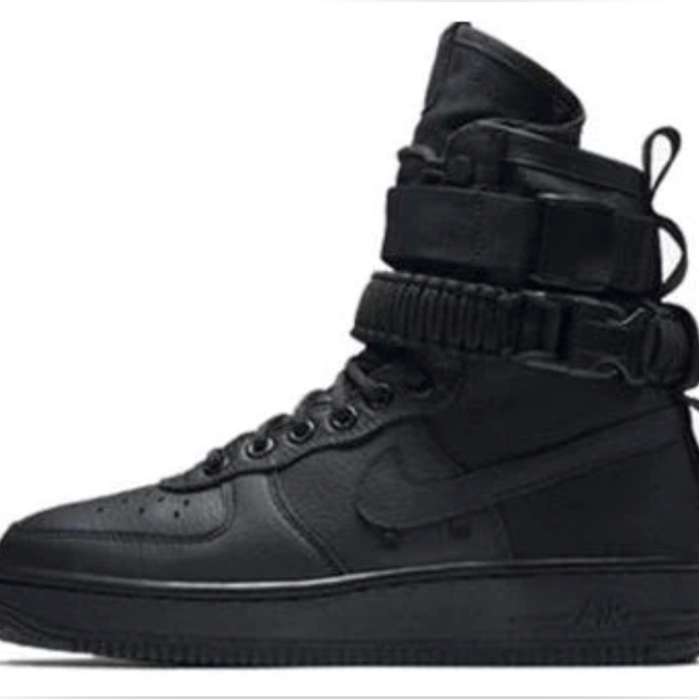 Nike SF Air Force 1 - high “triple black”. Womens size 8. BNWOT. Never worn